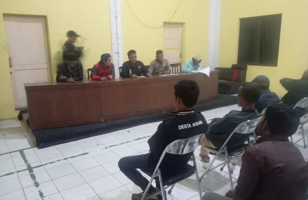 Panitia Pilkades melakukan Rapat pemutahiran data pemilih sementara (dps) pemilihan kepala desa Tangkil